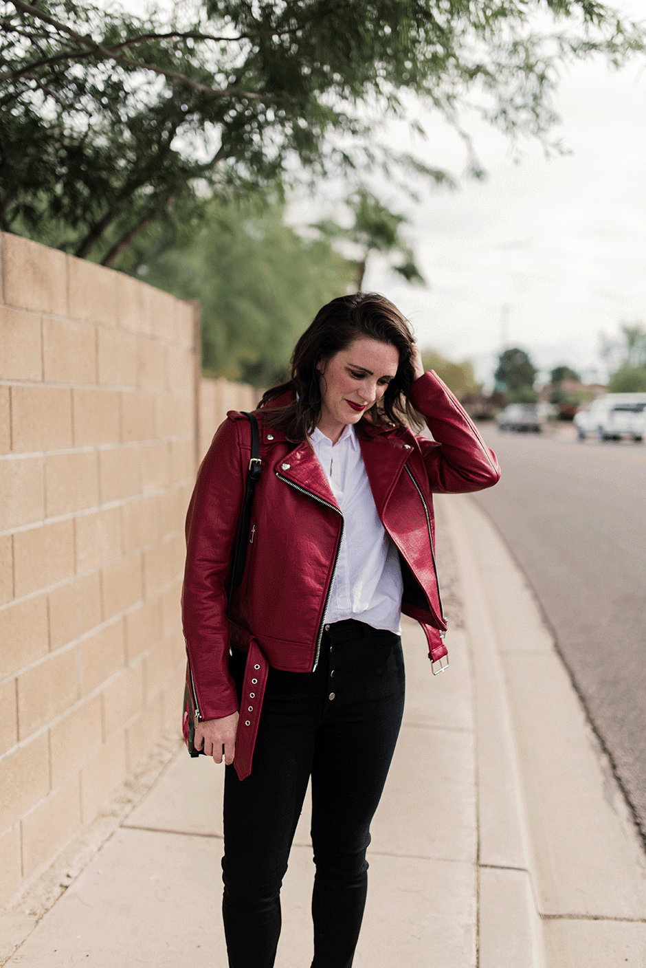 Ever stumped on what to choose for a casual get together with friends? This tough-girl look is the perfect party outfit inspiration. Womens fashion doesn't have to be hard - a leather jacket, jeans and heels do the trick!