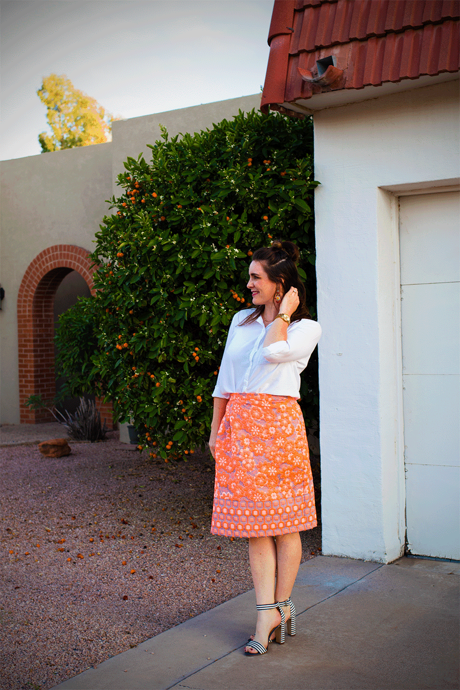 Create this DIY wrap skirt with some floral fabric for spring or summer. The perfect sewing project for warm weather.