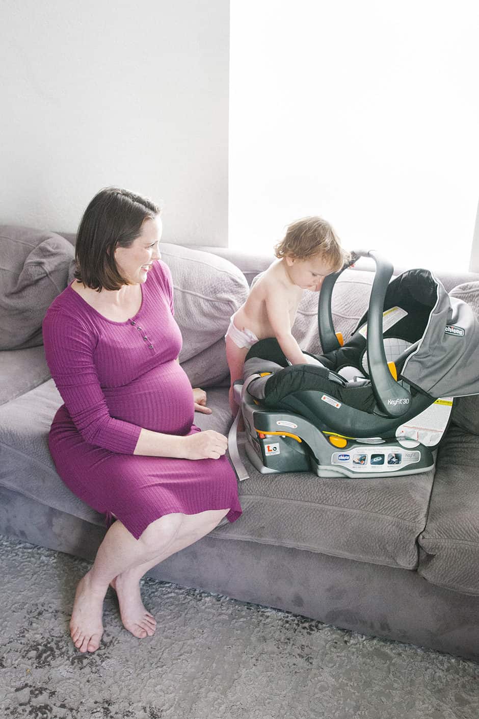 pregnant mom car seat baby